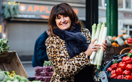 Tina Horvath, Cantina