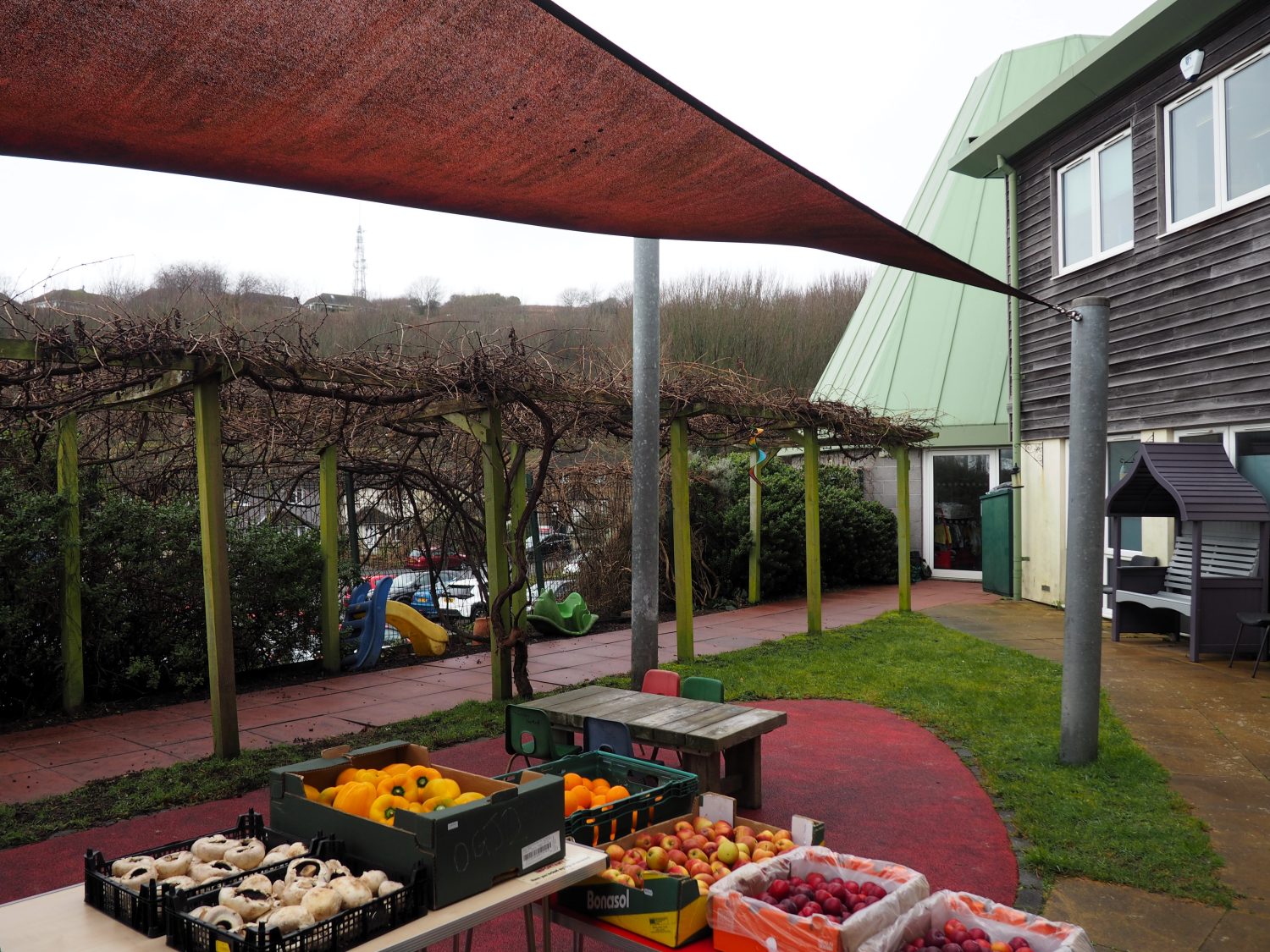 Participants had the opportunity to visit and learn from projects in other partner regions, including BrightStore in Whitehawk, Brighton.